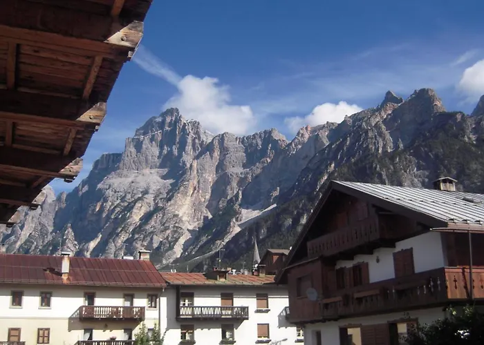 Ca Enrosadira Piano Secondo Lägenhet San Vito di Cadore
